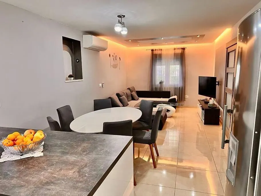 Holiday Home Gamaliel Kaštela 0*,